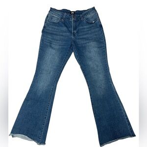 Simple Society Medium Wash Mid Rise Classic‎ 5 Pocket Flare Jeans Size 30